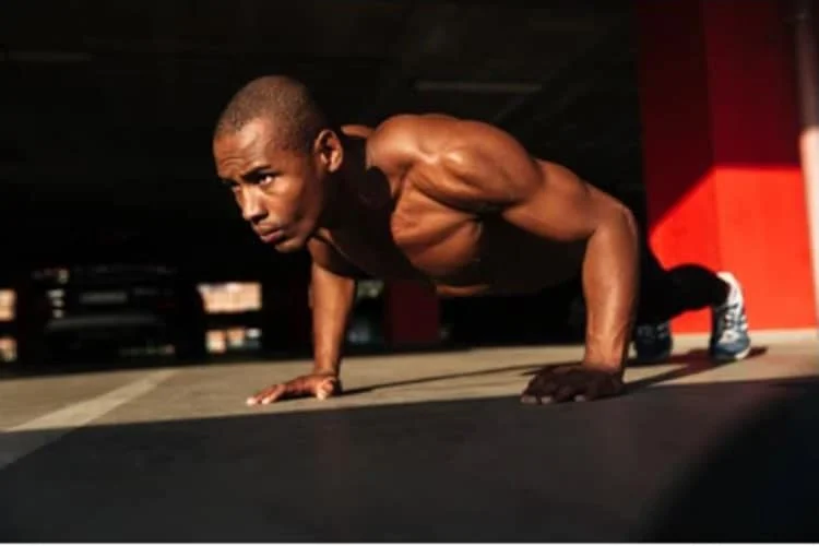 bài tập lưng Half push-ups