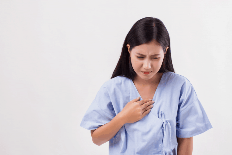 đau ngực khi hít thở sâu